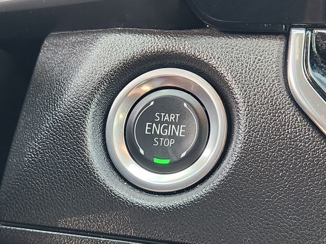 2025 Chevrolet Colorado Trail Boss White at AutoSavvy Houston Northwest
