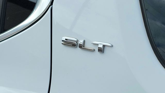2023 GMC Acadia SLT - Photo 40