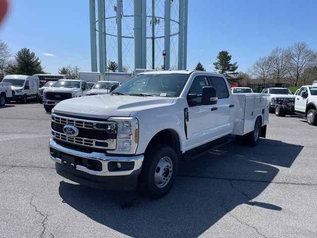 2025 Ford F-350 Super Duty XL