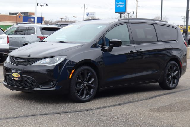 View vehicle photo 7