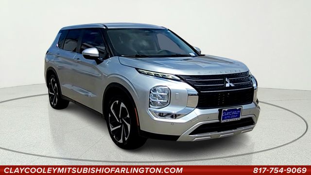 2022 Mitsubishi Outlander SE