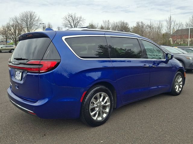 used 2021 Chrysler Pacifica car, priced at $23,498