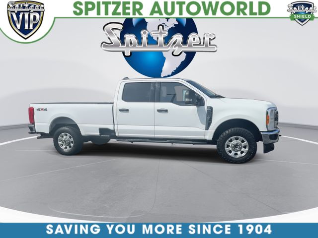 Used 2023  Ford XLT image 2