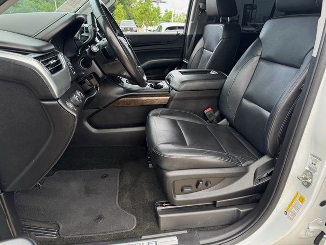 2018 Chevrolet Suburban LT photo