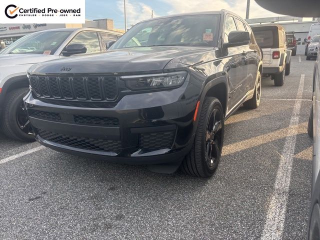 Diamond Black Crystal Pearlcoat 2025 Jeep Grand Cherokee L Altitude 4WD SUV / Crossover Four-Wheel Drive 8-Speed Automatic