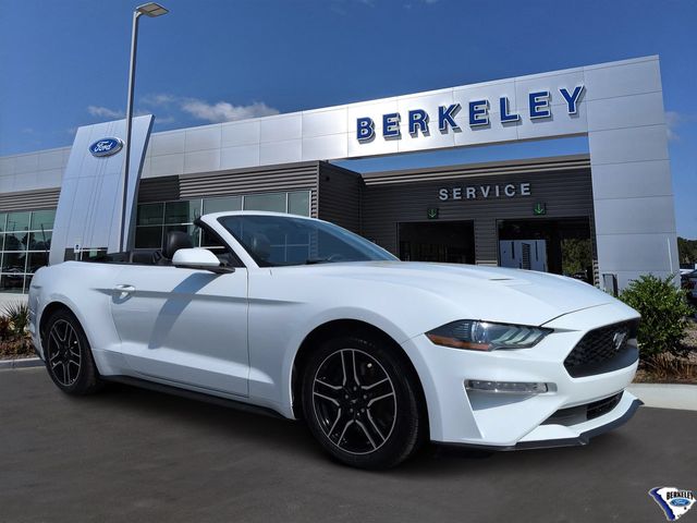 Oxford White 2021 Ford Mustang Convertible Rear-Wheel Drive Automatic