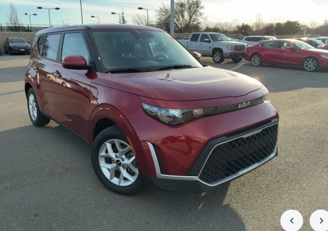 2025 Kia Soul LX FWD