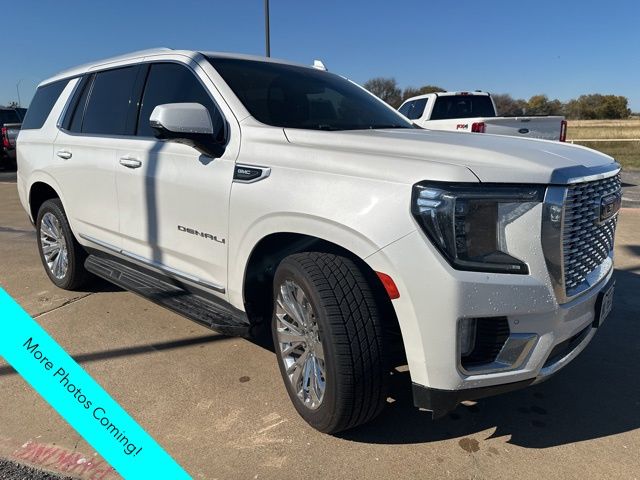 2021 GMC Yukon Denali 10