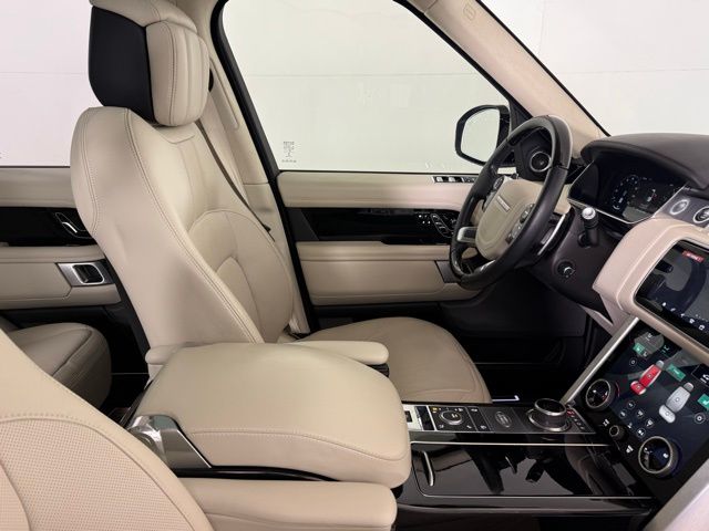 2022 Land Rover Range Rover Autobiography 35