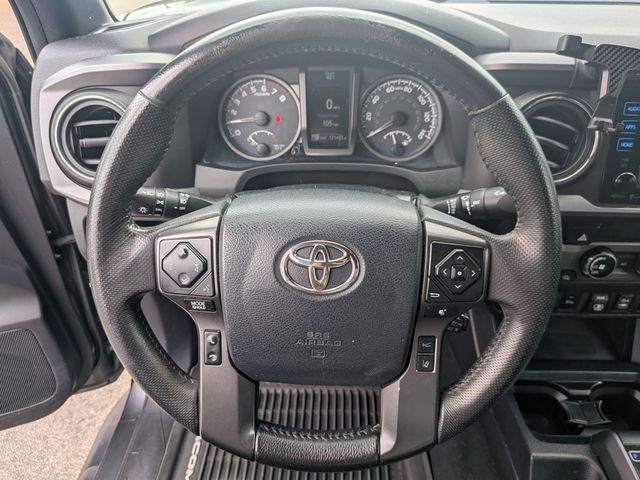 2018 Toyota Tacoma - Image 18