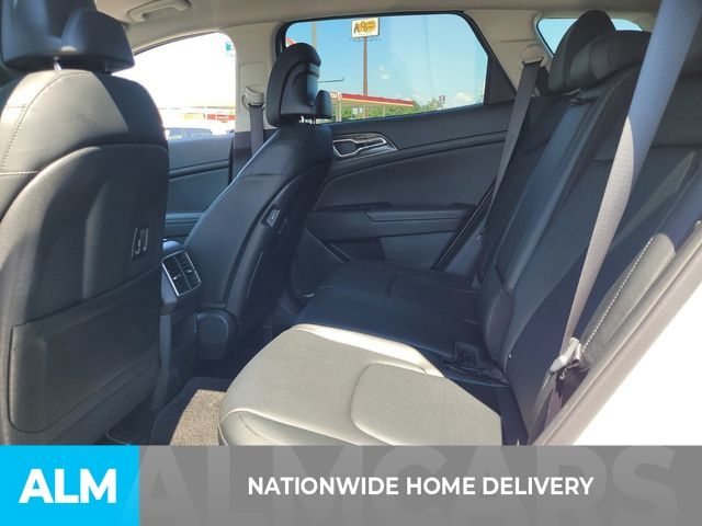 Used 2024 White Kia EX image 4