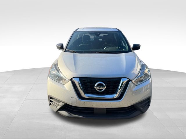 2020 Nissan Kicks S 4