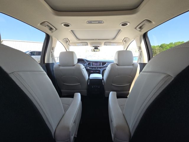 2022 Buick Enclave Essence:C02611
