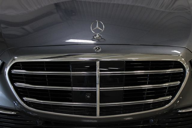 Certified Used 2022 Gray Mercedes-Benz S 500 image 31