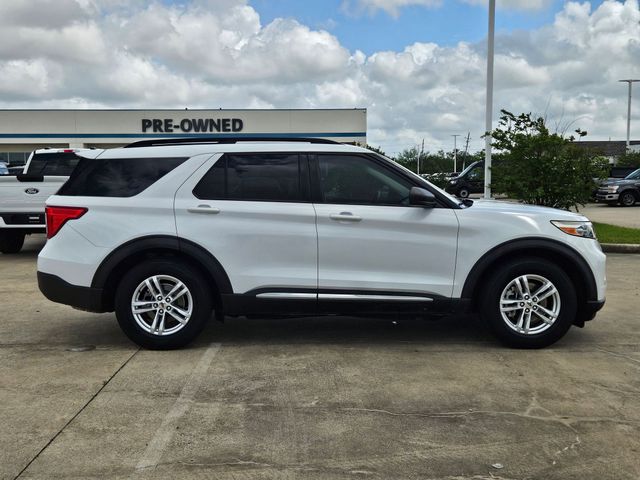 Used 2020 White Ford XLT image 2