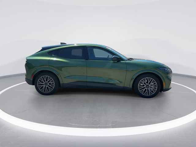 Used 2025 Green Ford Premium image 7