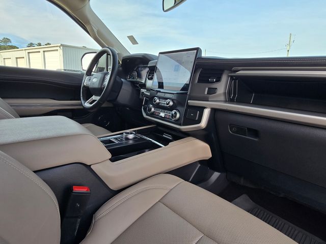 2023 Ford Expedition XLT:167703A