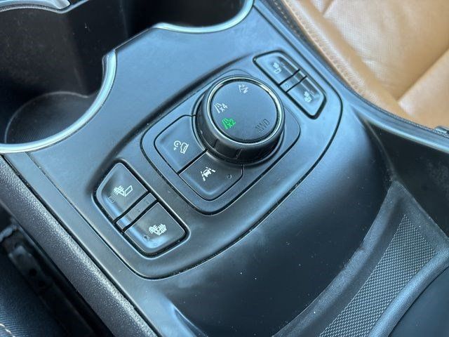 2021 GMC Terrain SLT photo