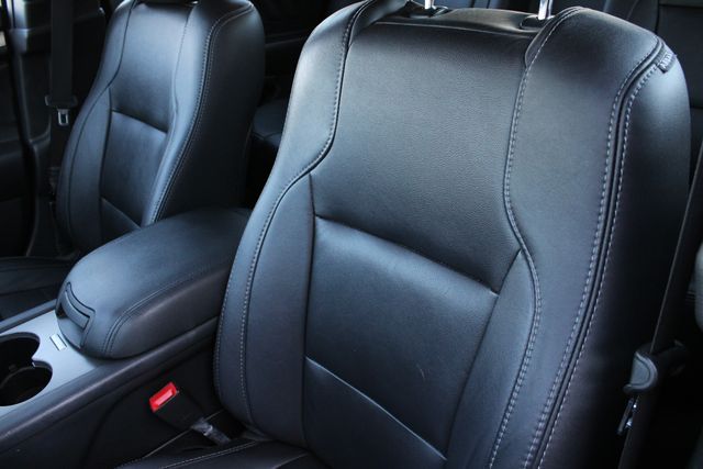 Used 2018 Black Ford SEL image 6
