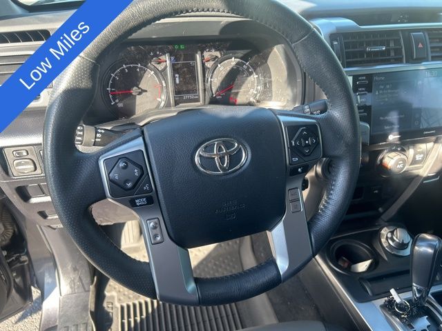 2022 Toyota 4Runner SR5 Premium 14