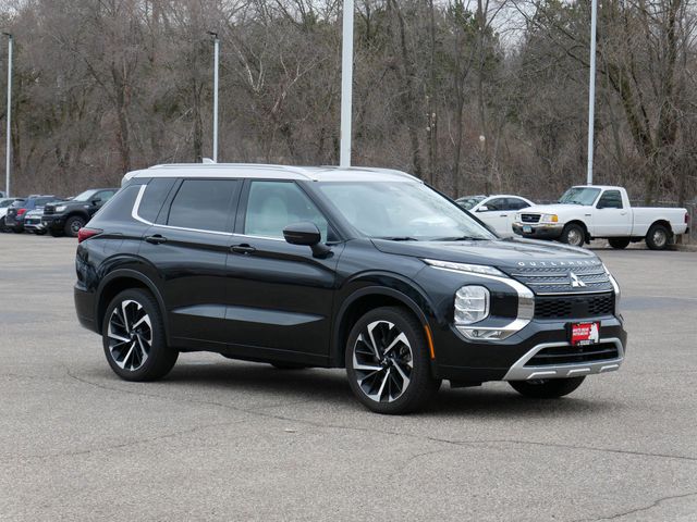 Black Diamond/Alloy Silver Roof 2024 Mitsubishi Outlander SEL Platinum Edition S-AWC SUV / Crossover All-Wheel Drive Continuously Variable Transmission