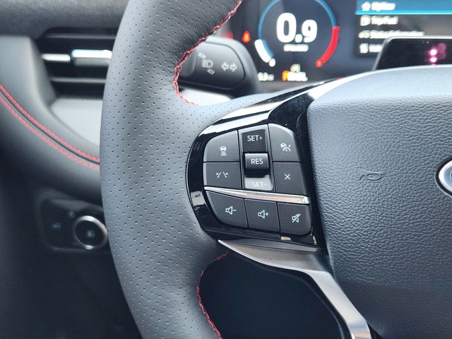 2025 Ford Explorer ST-Line photo