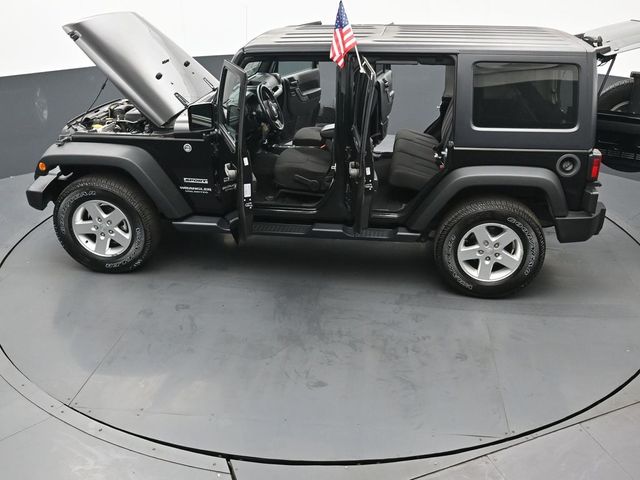 2017 Jeep Wrangler Unlimited Sport 41