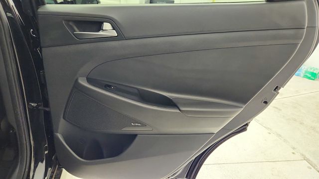 2017 Hyundai Tucson SE Plus Black at Martin Chrysler Dodge Jeep Ram