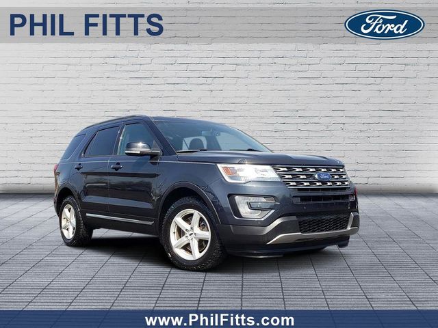 Quartz Metallic 2017 Ford Explorer XLT AWD SUV / Crossover All-Wheel Drive 6-Speed Automatic