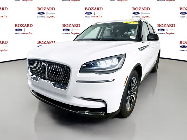 2022 Pristine White Metallic Tri-Coat Lincoln Aviator Reserve RWD SUV