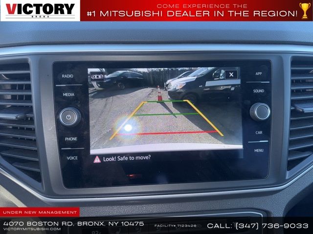 2021 Volkswagen Atlas 3.6L V6 SE w/Technology photo