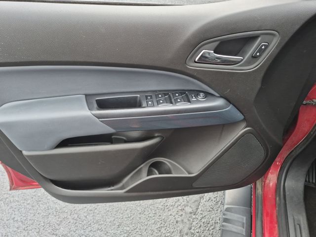 Used 2016 Red Chevrolet Z71 image 12