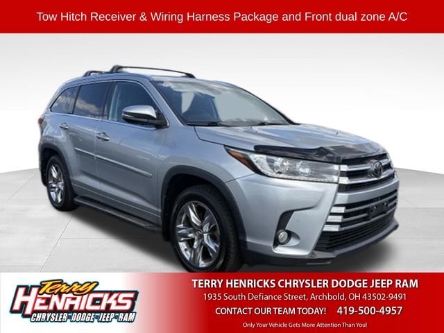 Celestial Silver Metallic 2018 Toyota Highlander SUV / Crossover All-Wheel Drive 8-Speed Automatic