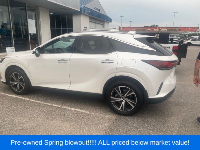 Used 2023 White Lexus 350 Premium image 4