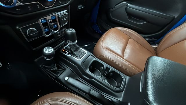 Used 2022 Blue Jeep Unlimited Sport S image 14