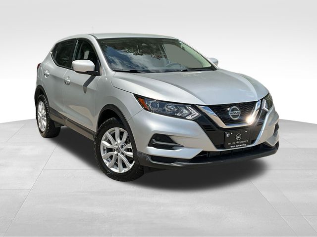 Brilliant Silver Metallic 2022 Nissan Rogue Sport SUV / Crossover Front-Wheel Drive Continuously Variable Transmission