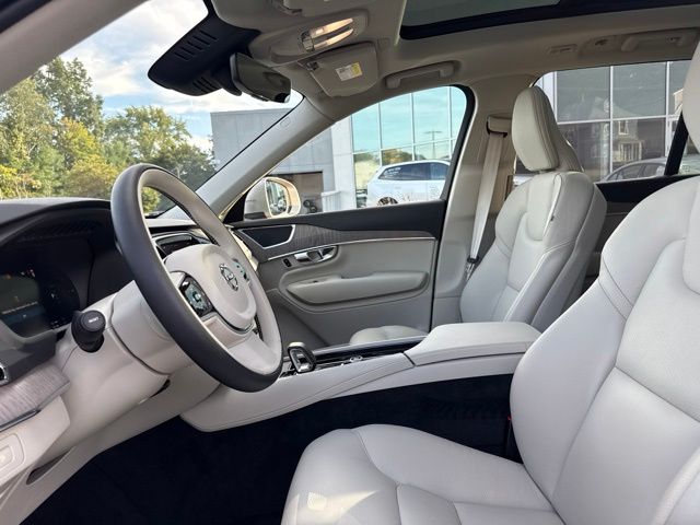 Used 2025 Volvo XC90 Plug-In Hybrid SUV