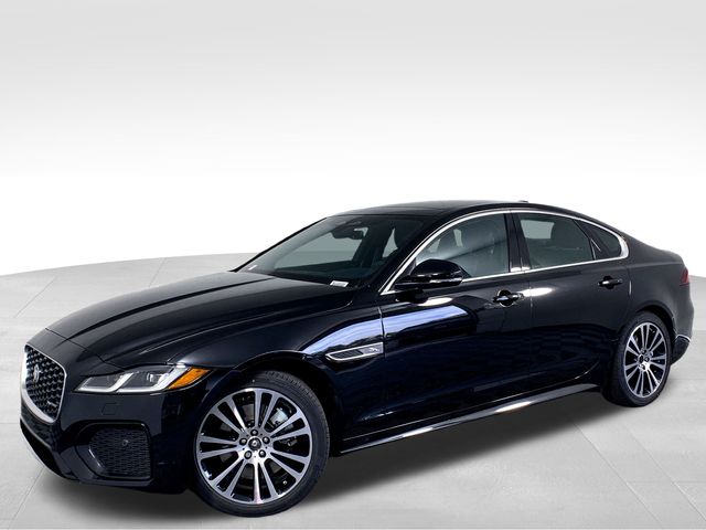 2024 Jaguar XF R-Dynamic SE 2