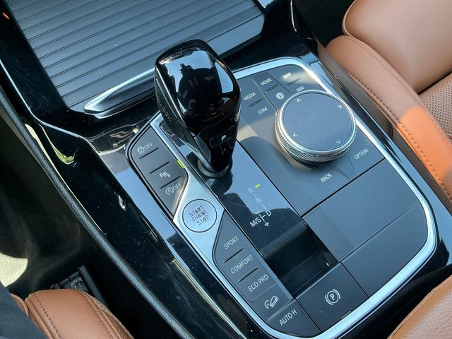 BMWX324