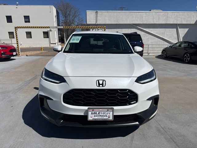 View vehicle photo 4