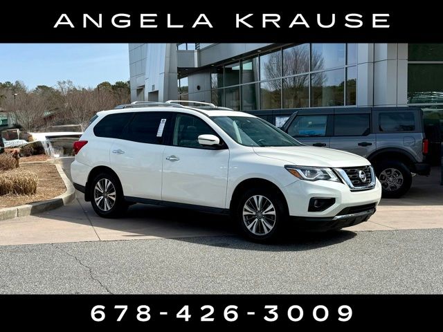 2017 Nissan Pathfinder SL photo