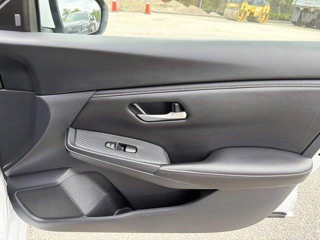 2025 Nissan Sentra SV - Photo 13