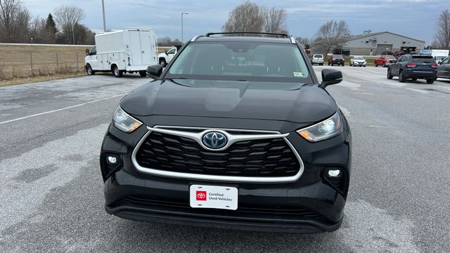 Used 2021 Toyota Highlander Hybrid SUV