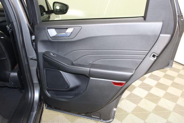 2025 Ford Escape ST-Line photo 9