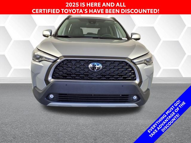 2022 Toyota Corolla Cross XLE photo