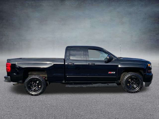 2018 Chevrolet Silverado 1500 LT 26