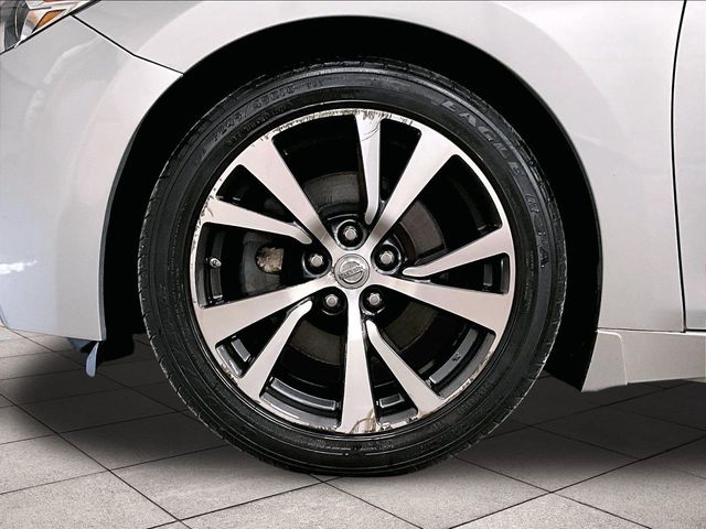 2017 Nissan Maxima 3.5 SL Silver at Sutliff Volkswagen