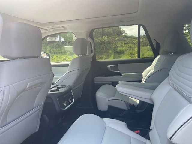 Used 2025 Gray Ford Platinum image 9