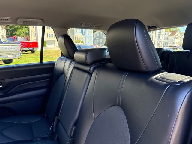 Used 2024 Toyota Grand Highlander SUV