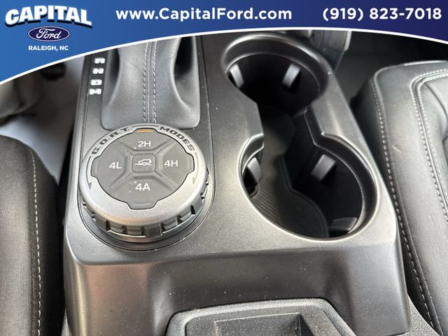 Used 2025 Blue Ford Badlands image 33